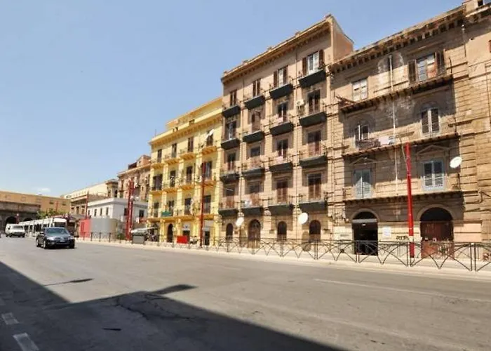 Hollywood Inn Palermo